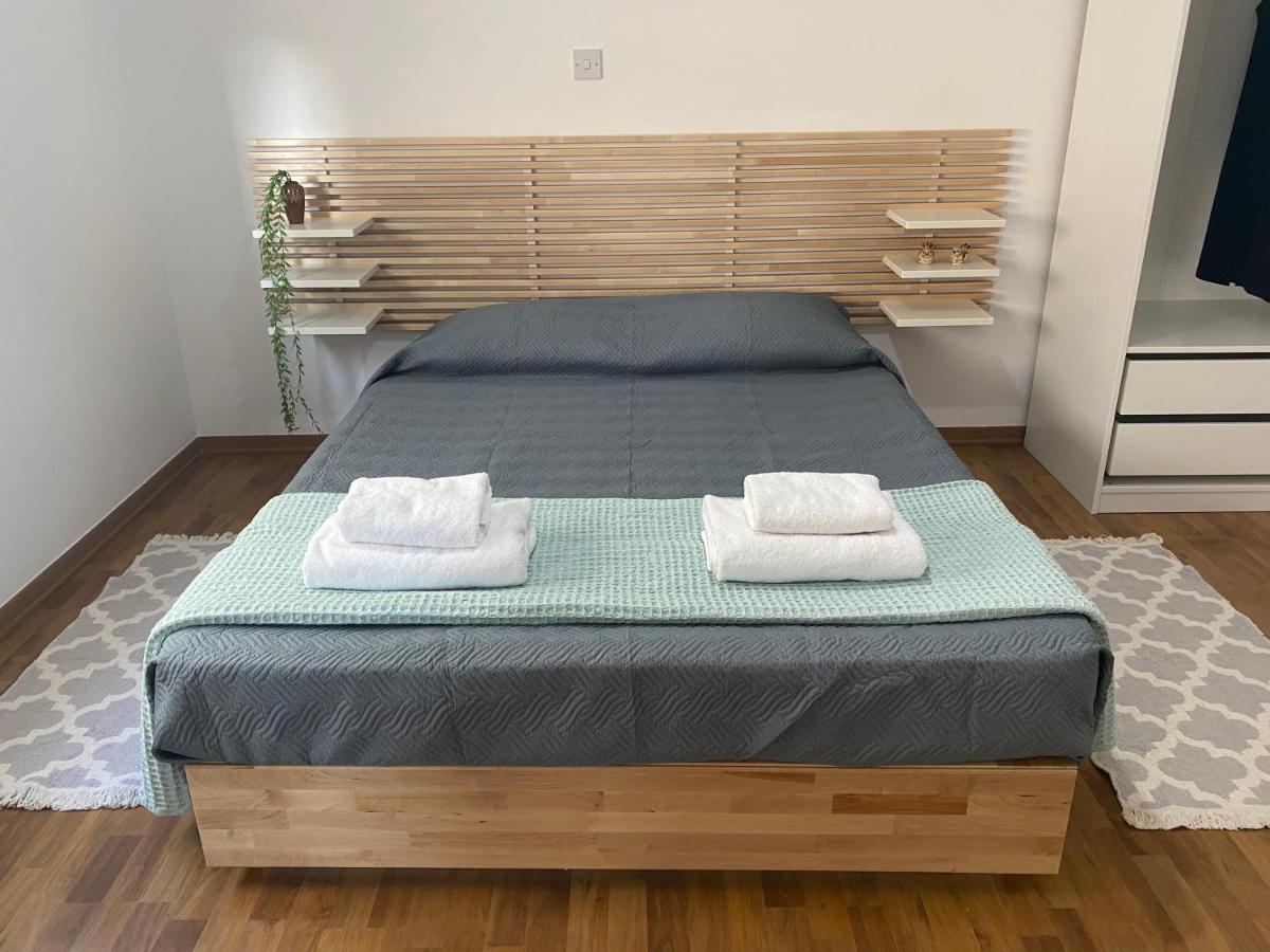Lovely Studio Apartment In Pafos מראה חיצוני תמונה