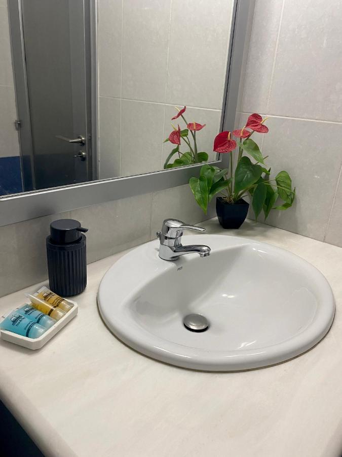 Lovely Studio Apartment In Pafos מראה חיצוני תמונה